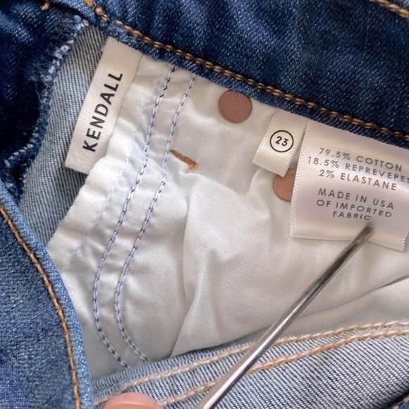 GRLFRND Kendall in Kentucky Rain Size 23 from REVOLVE - Picture 6 of 7